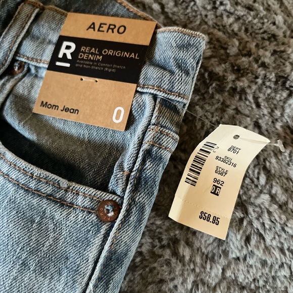 AERO mom jeans size 0 BRAND NEW - Picture 2 of 5